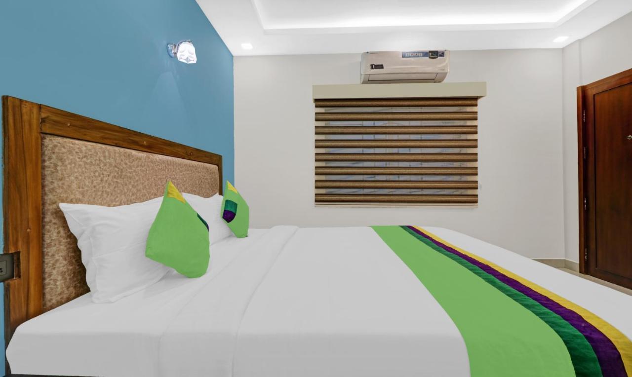 Treebo Pushpak Service Apartment Kochi Екстер'єр фото